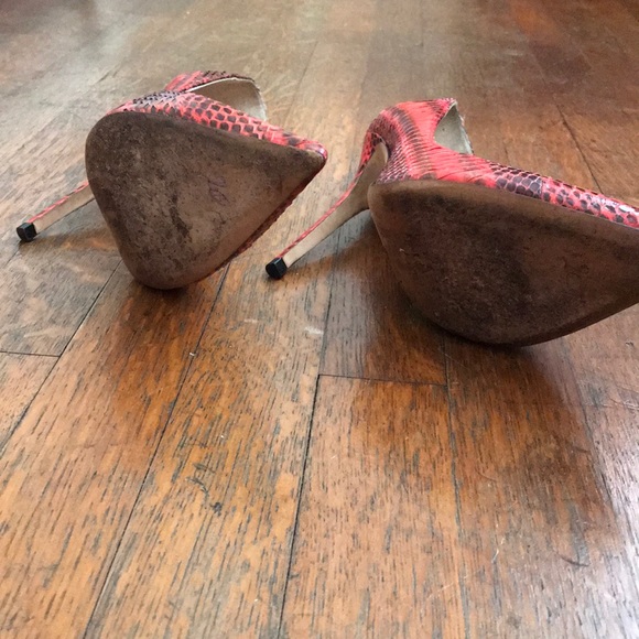 Jimmy Choo Red 'anouk' Elaphe Snakeskin Pumps 38.5 - Picture 5 of 9